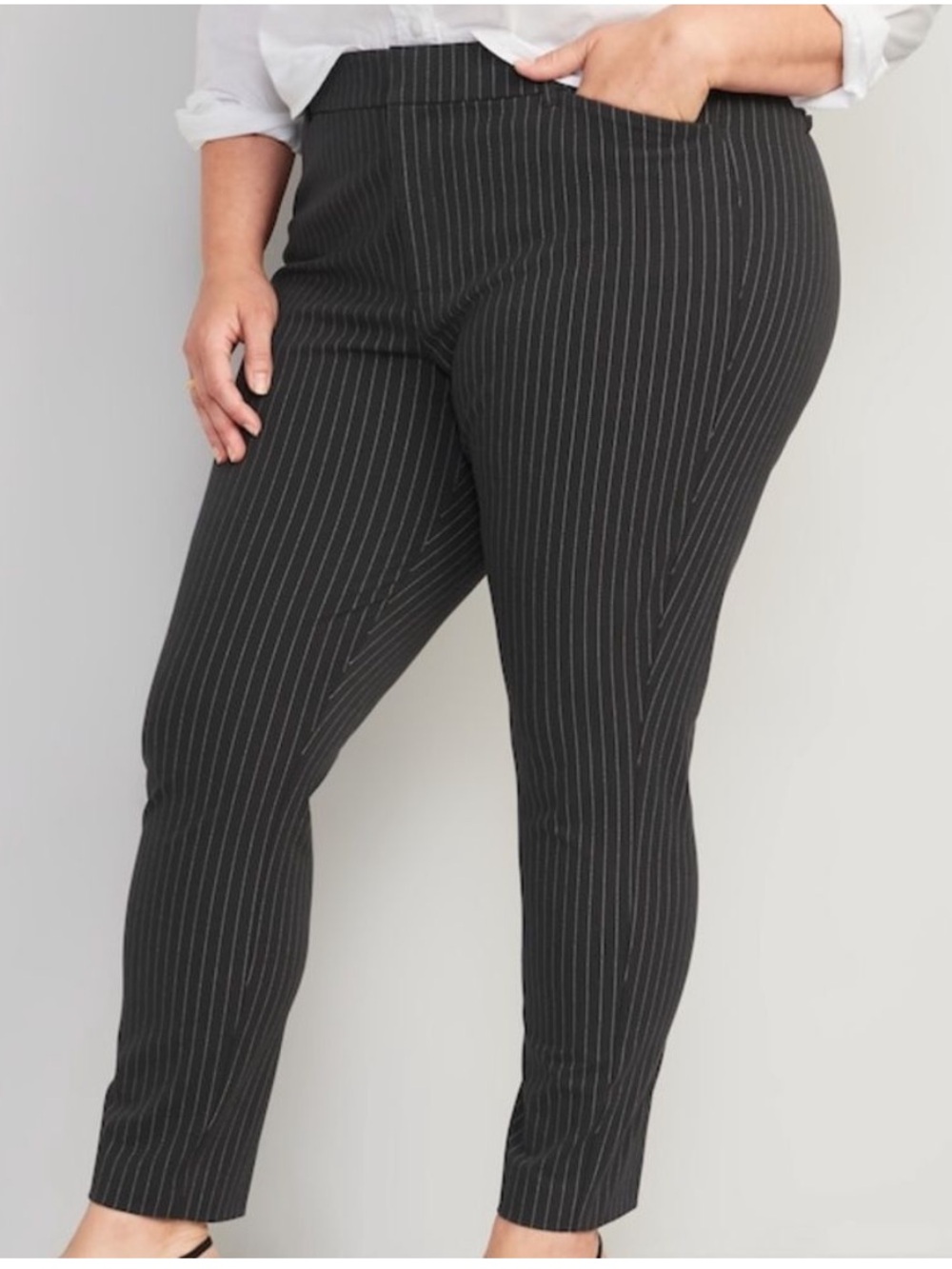 NWT Old Navy High Rise Pixie Skinny Secret Smooth Pockets